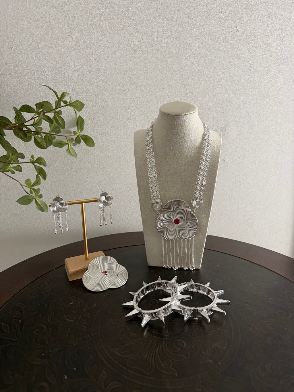 Traditional Silver Bunchat Ornament set