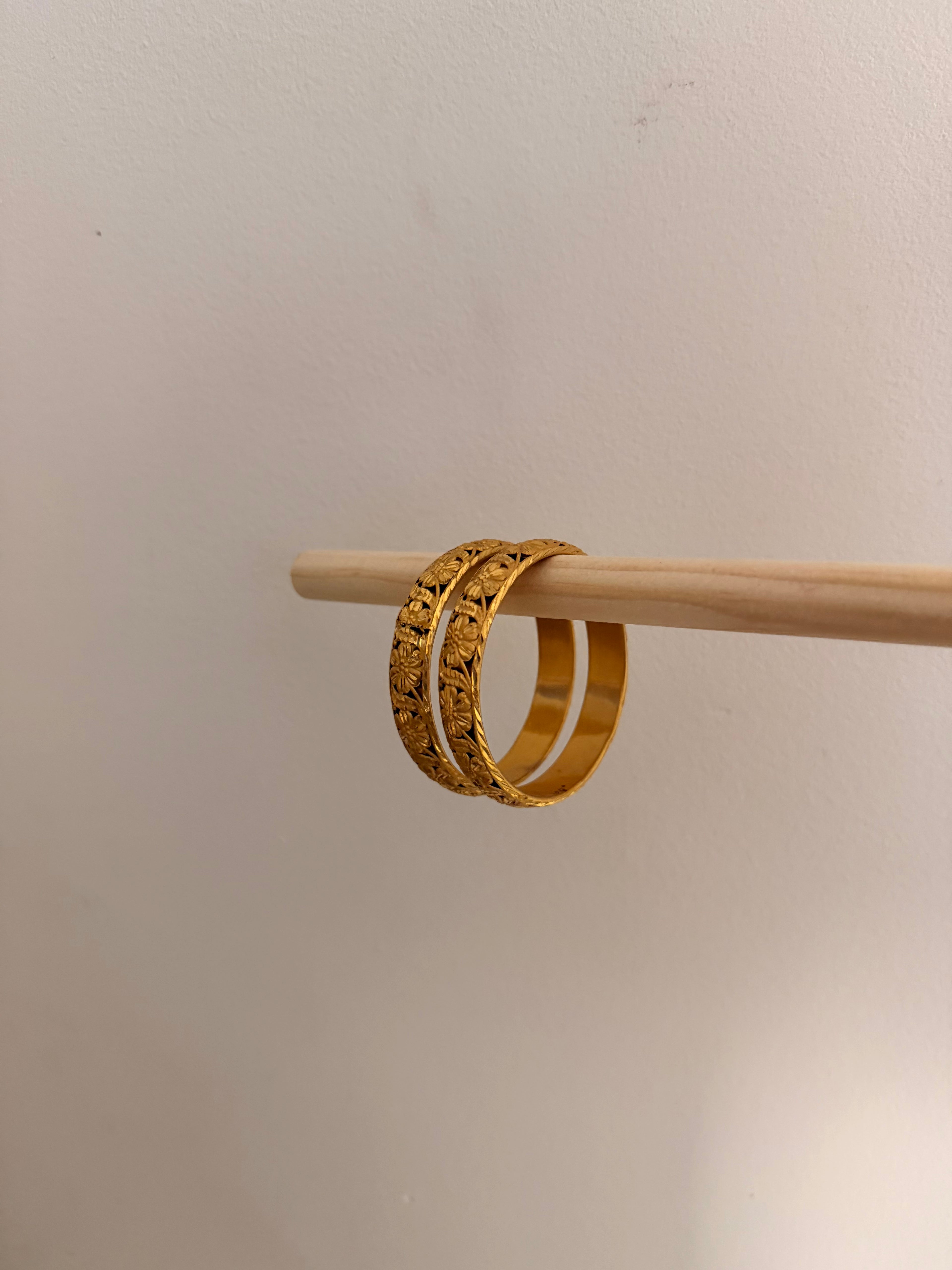 Floral Golden Bangle