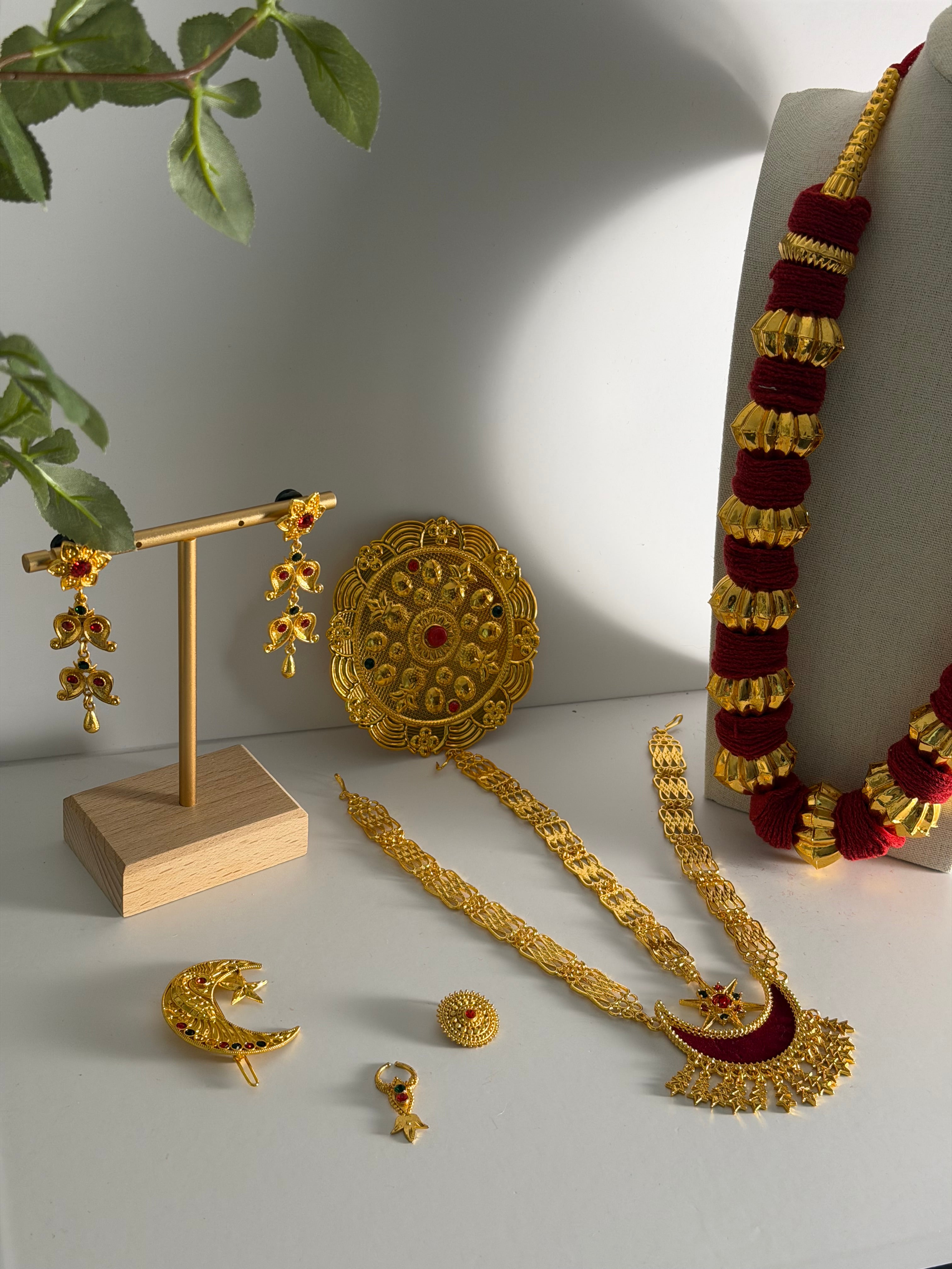 Traditional Jewelry Set