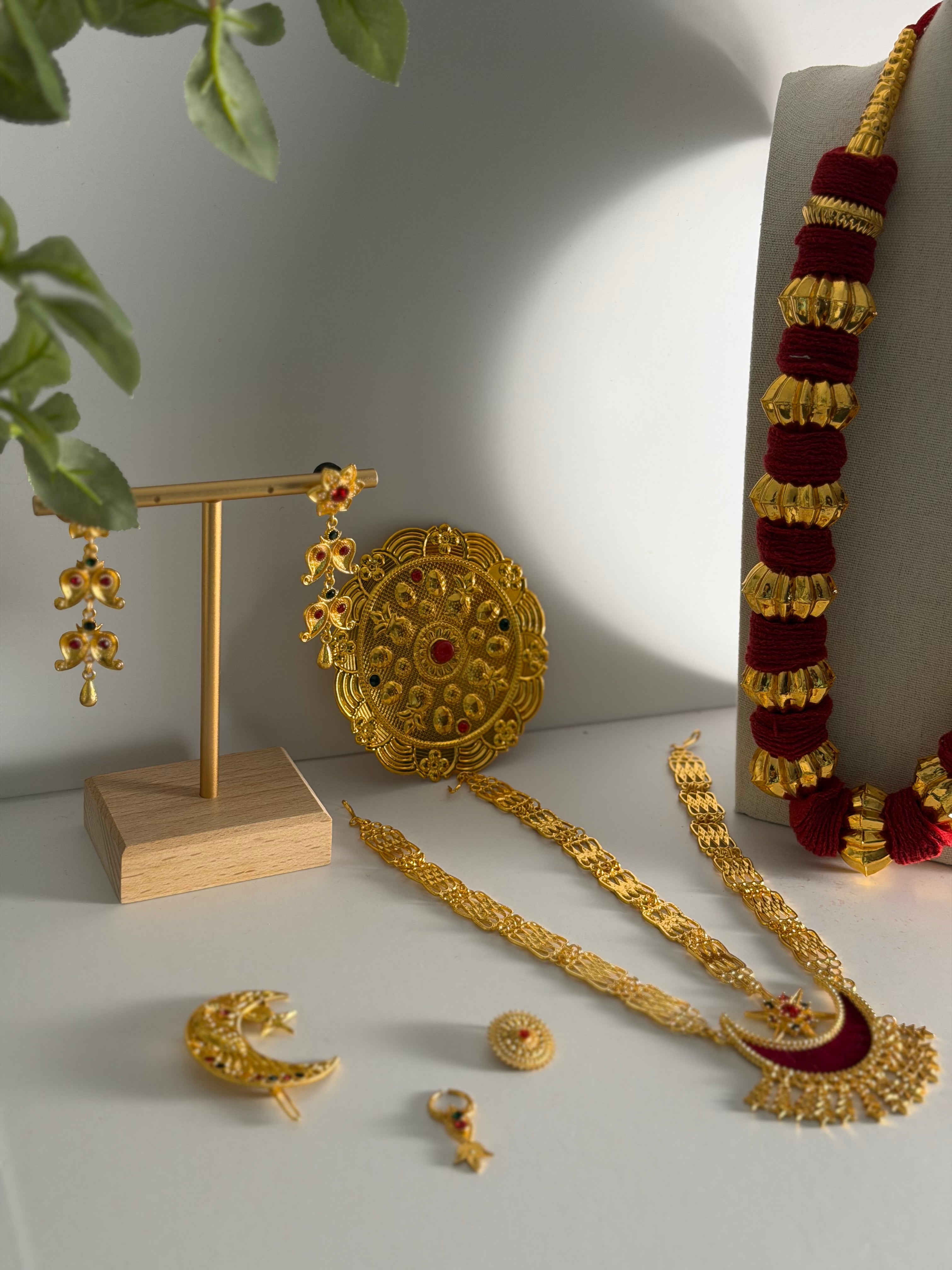 Traditional Jewelry Set