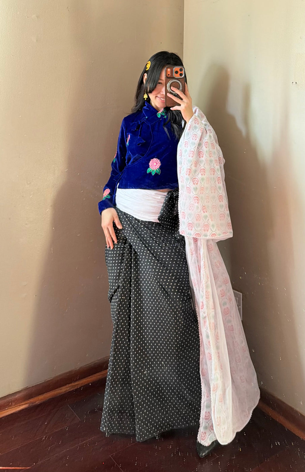 Velvet Lalai Gurash Fariya Saree Set