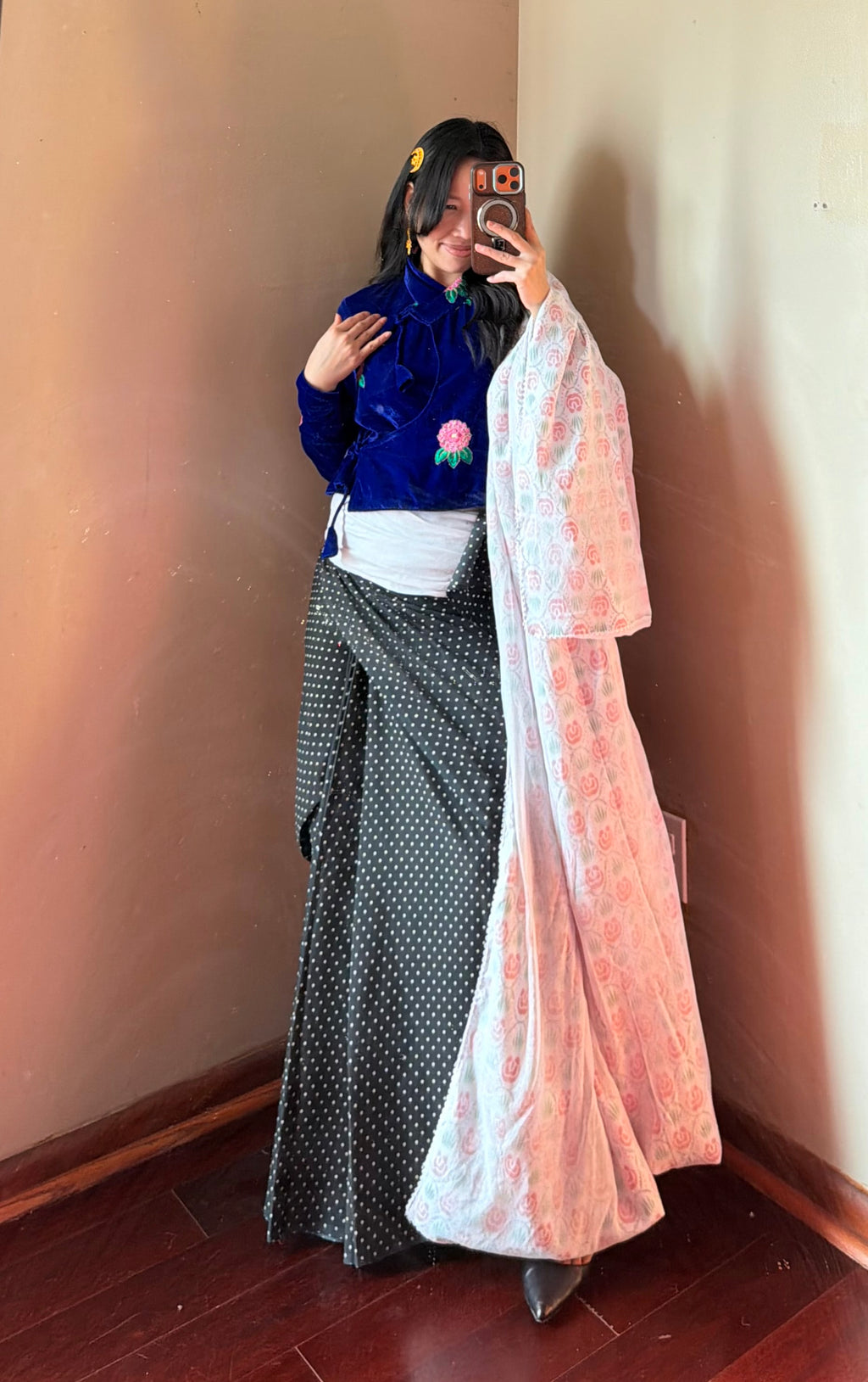 Velvet Lalai Gurash Fariya Saree Set