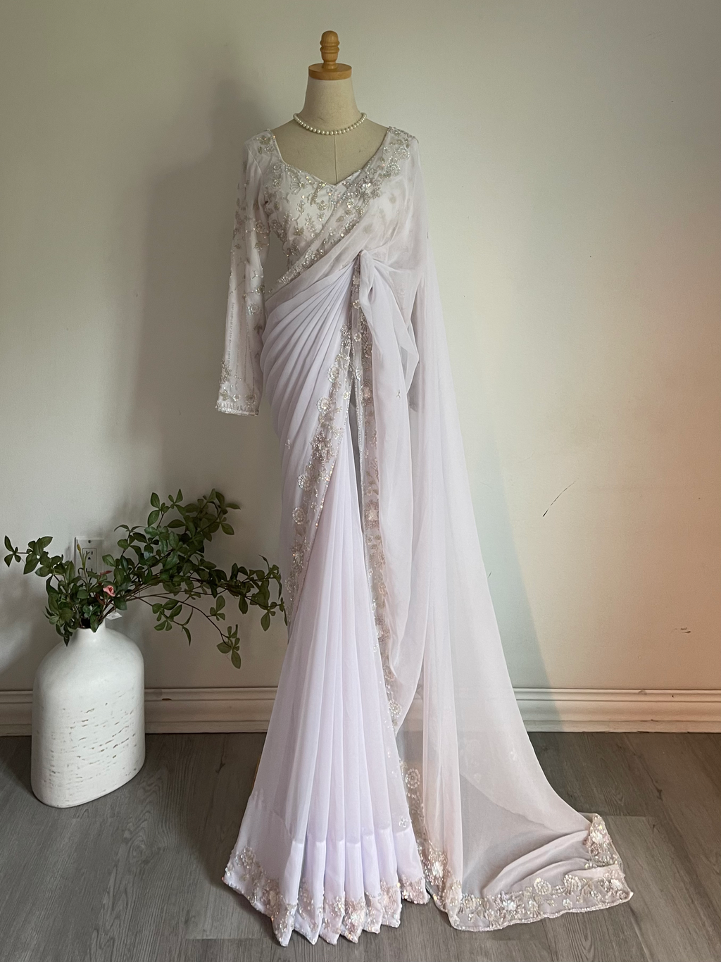 Havey Handwork Saree image 3