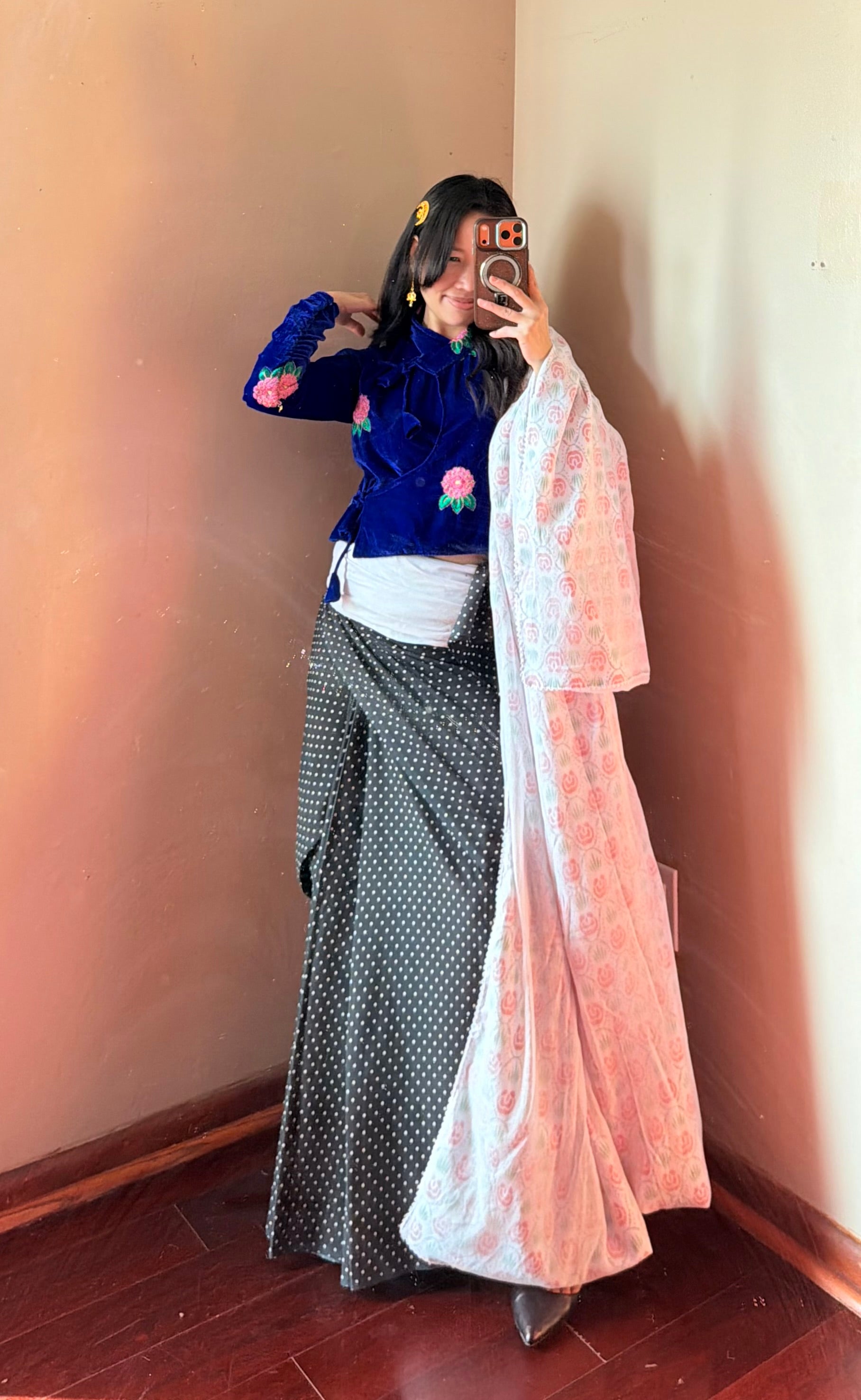 Velvet Lalai Gurash Fariya Saree Set