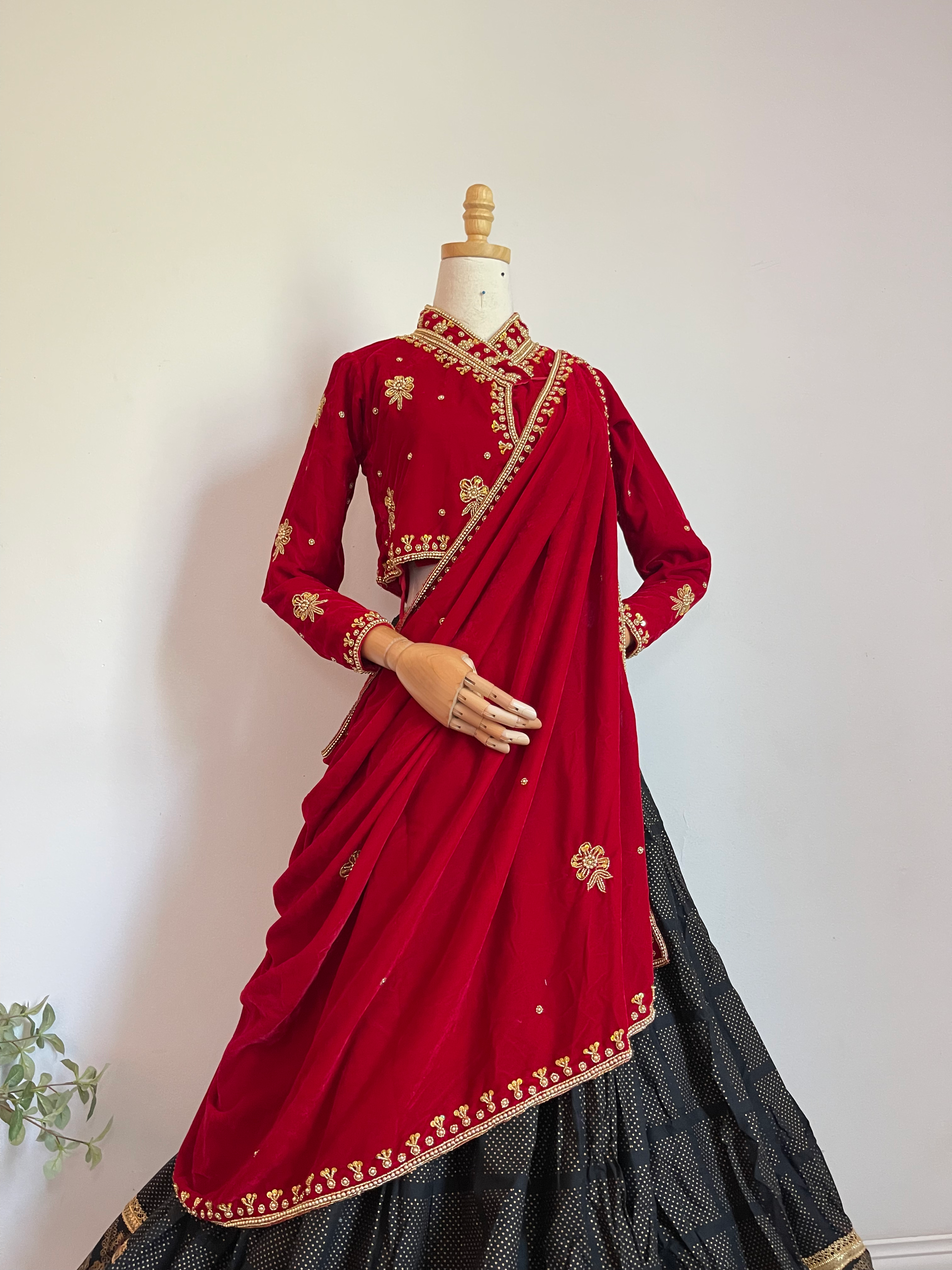 The Traditional Lehenga Set  image 3