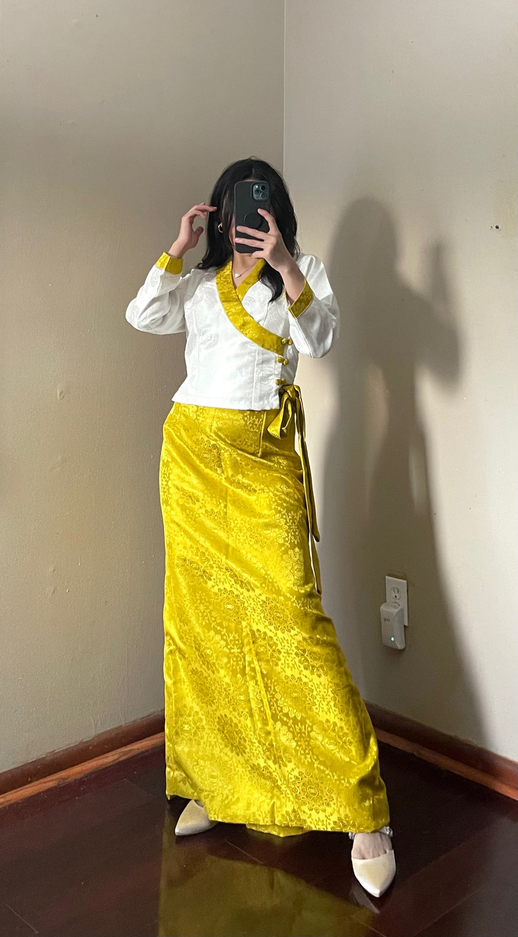 The Two Piece Chuppa image 2
