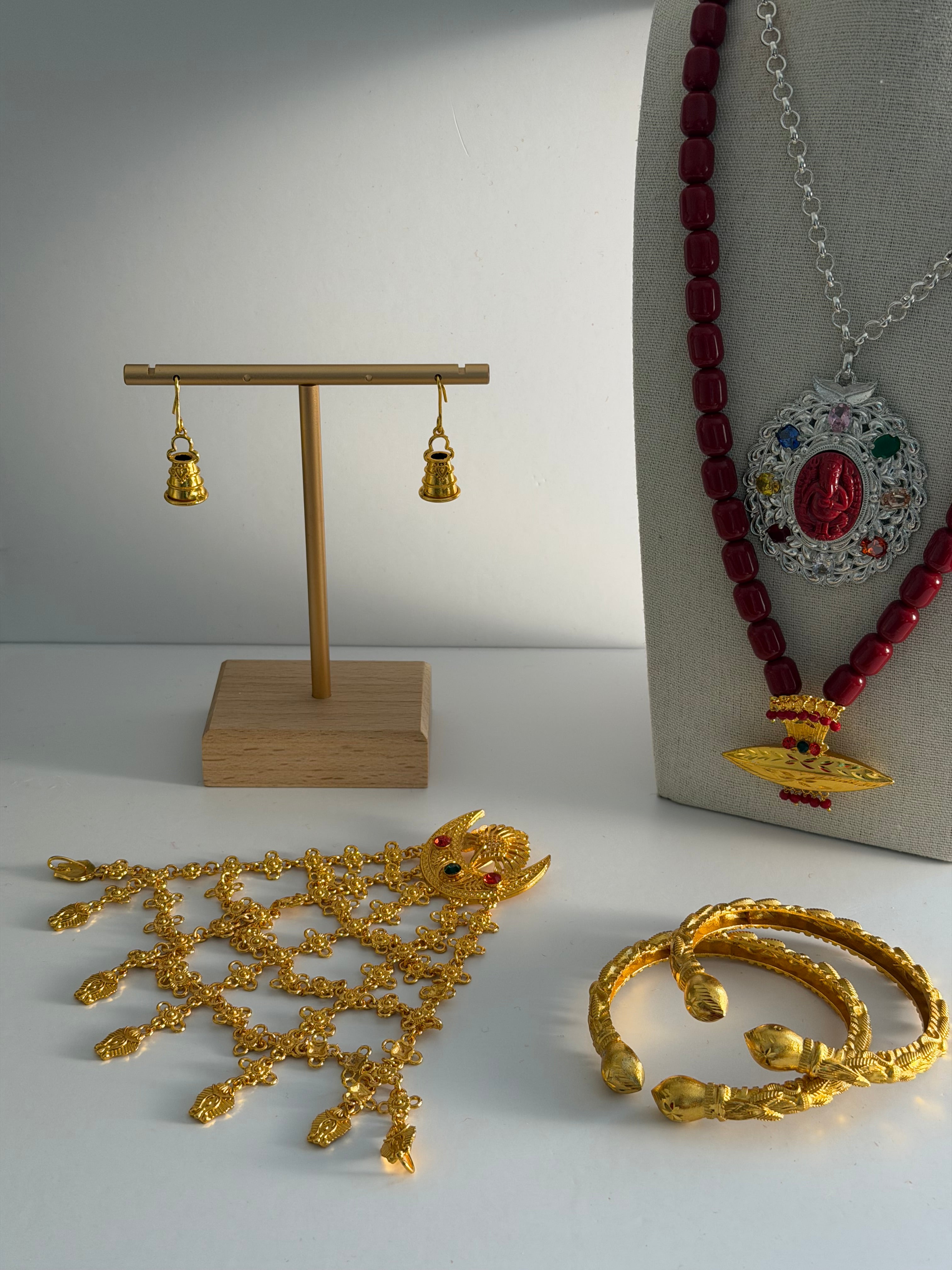 Traditional Jewelry Set