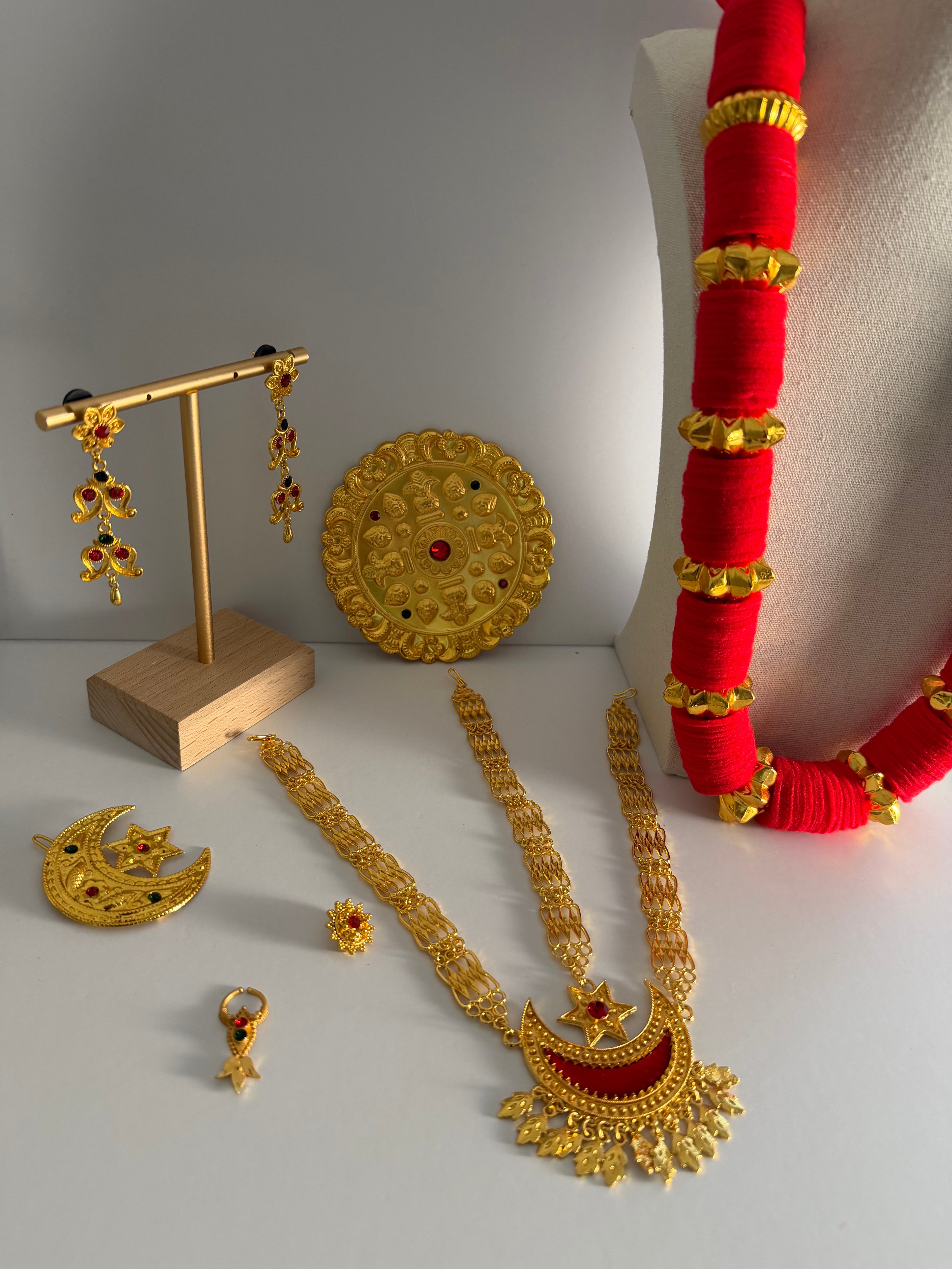 Traditional Jewelry Set