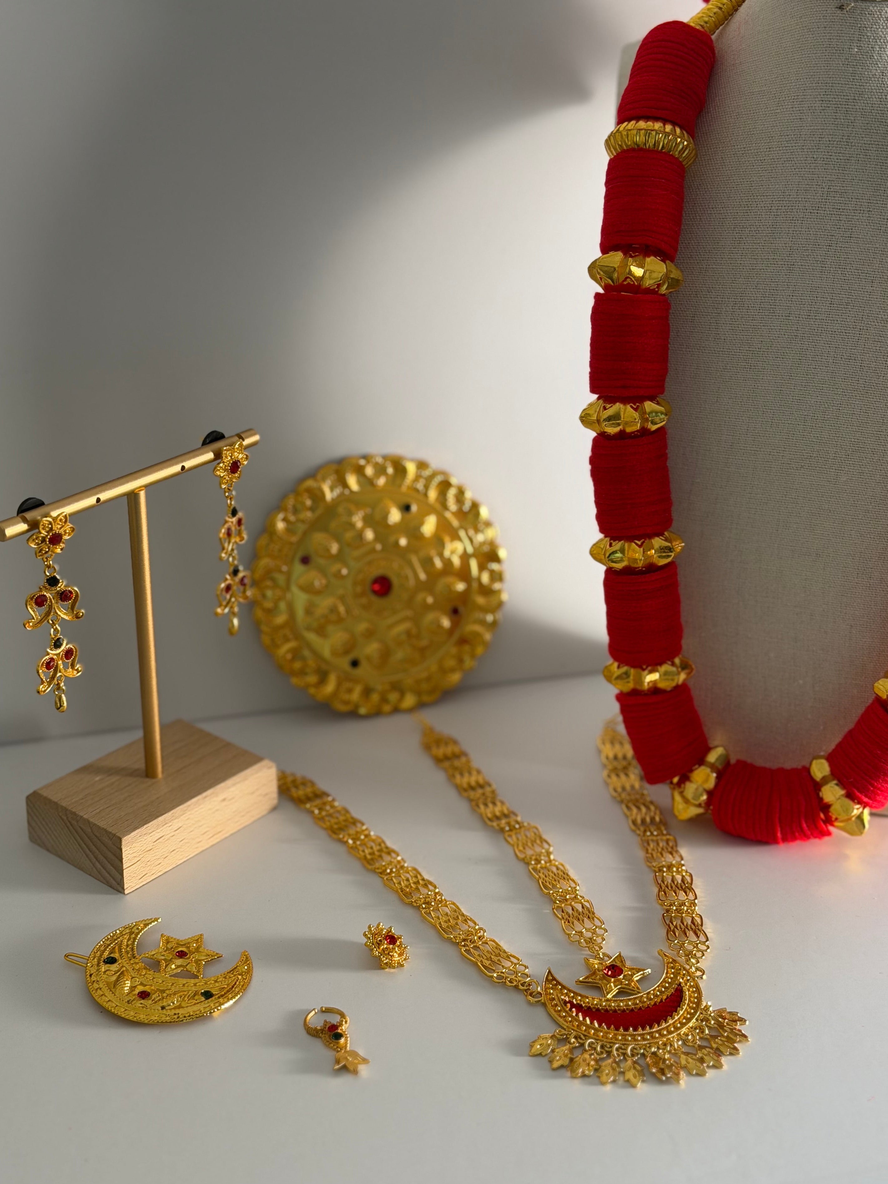 Traditional Jewelry Set