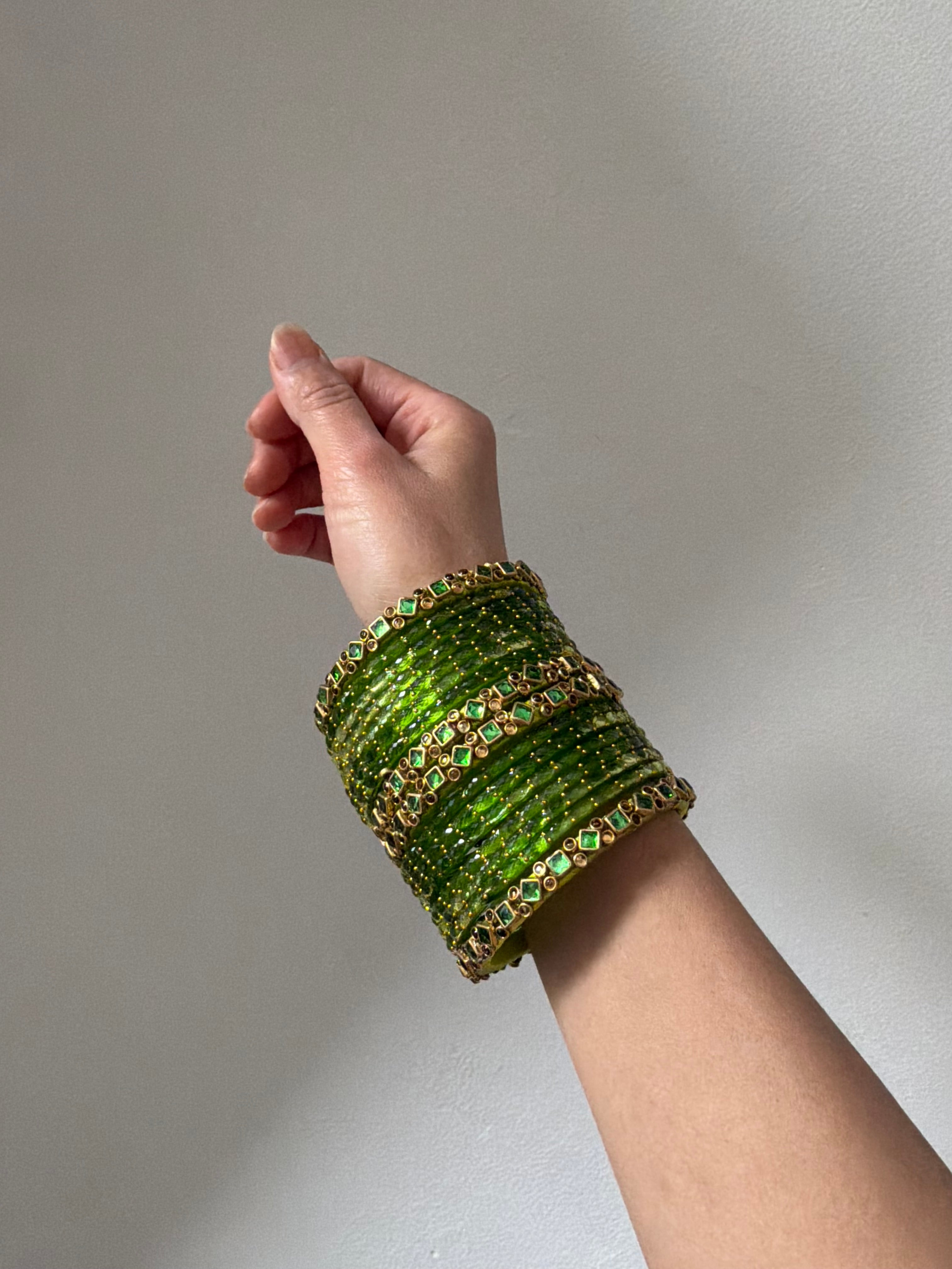 90s Raindrop Bangles Set