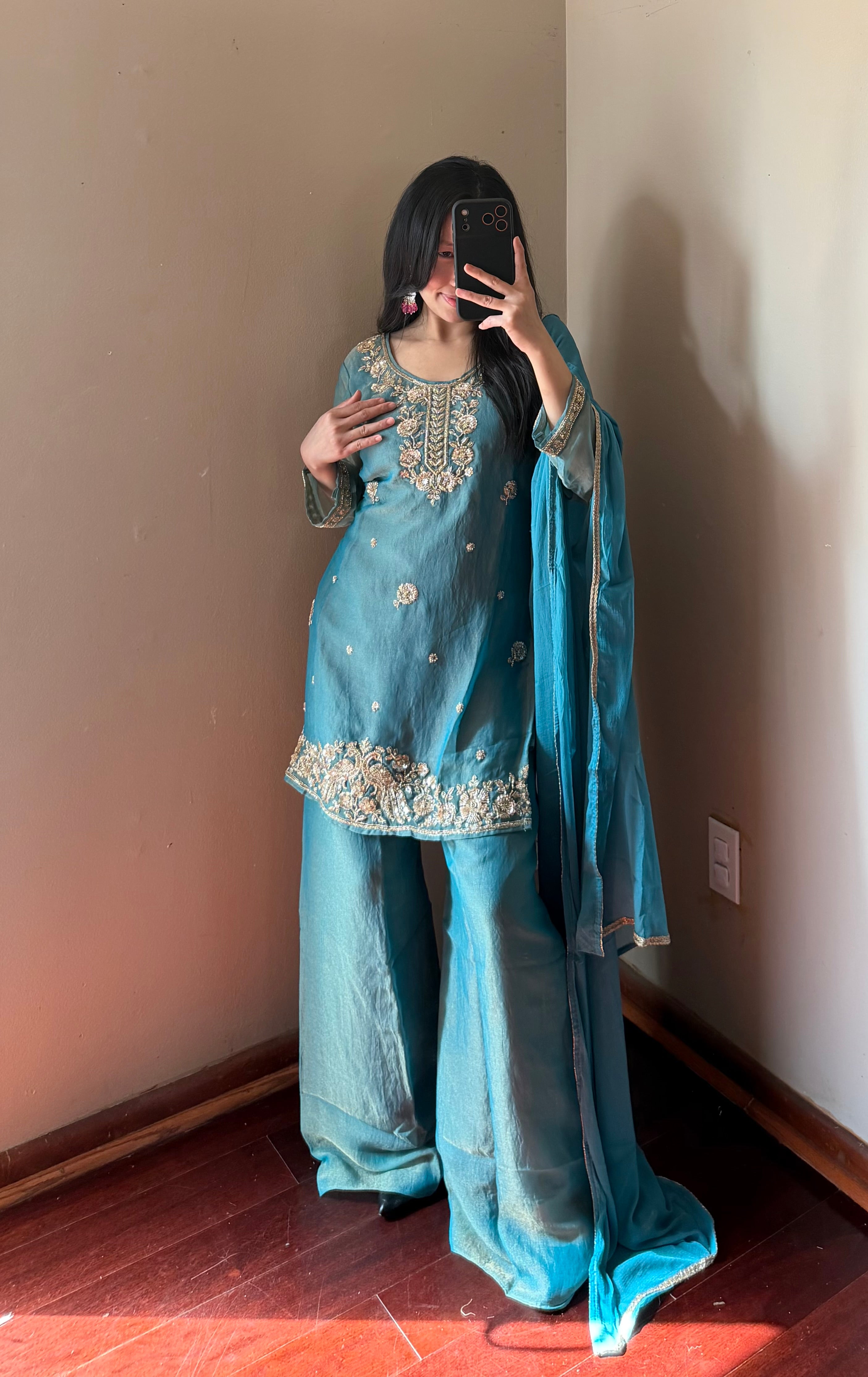 Kurta suit