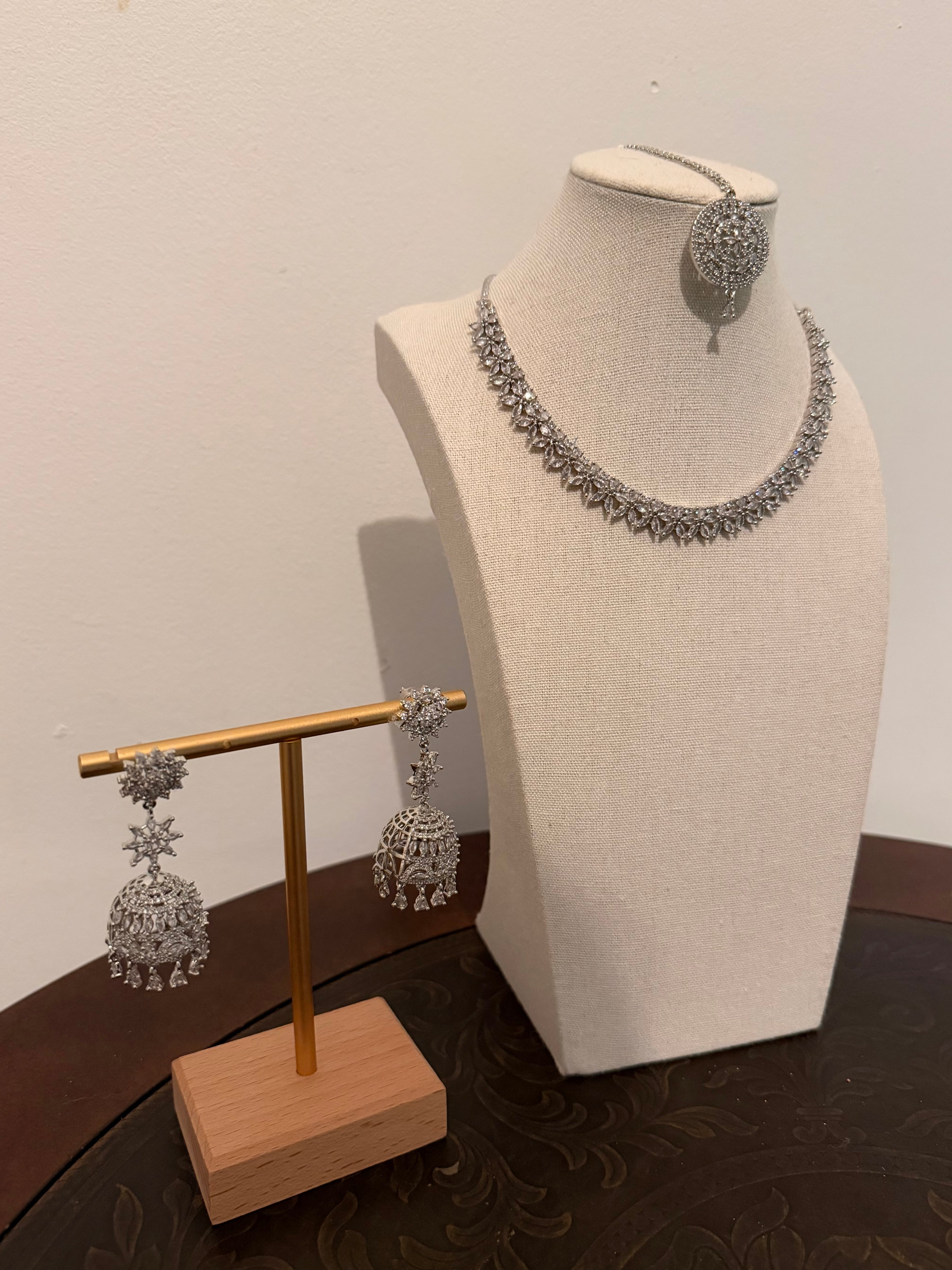 AD Necklace Set