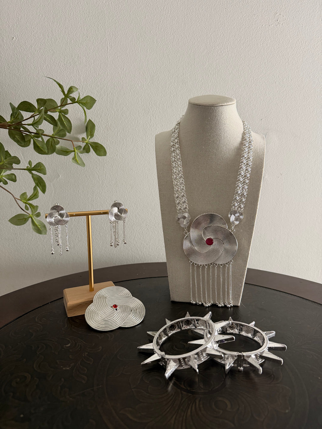 Traditional Silver Bunchat Ornament set