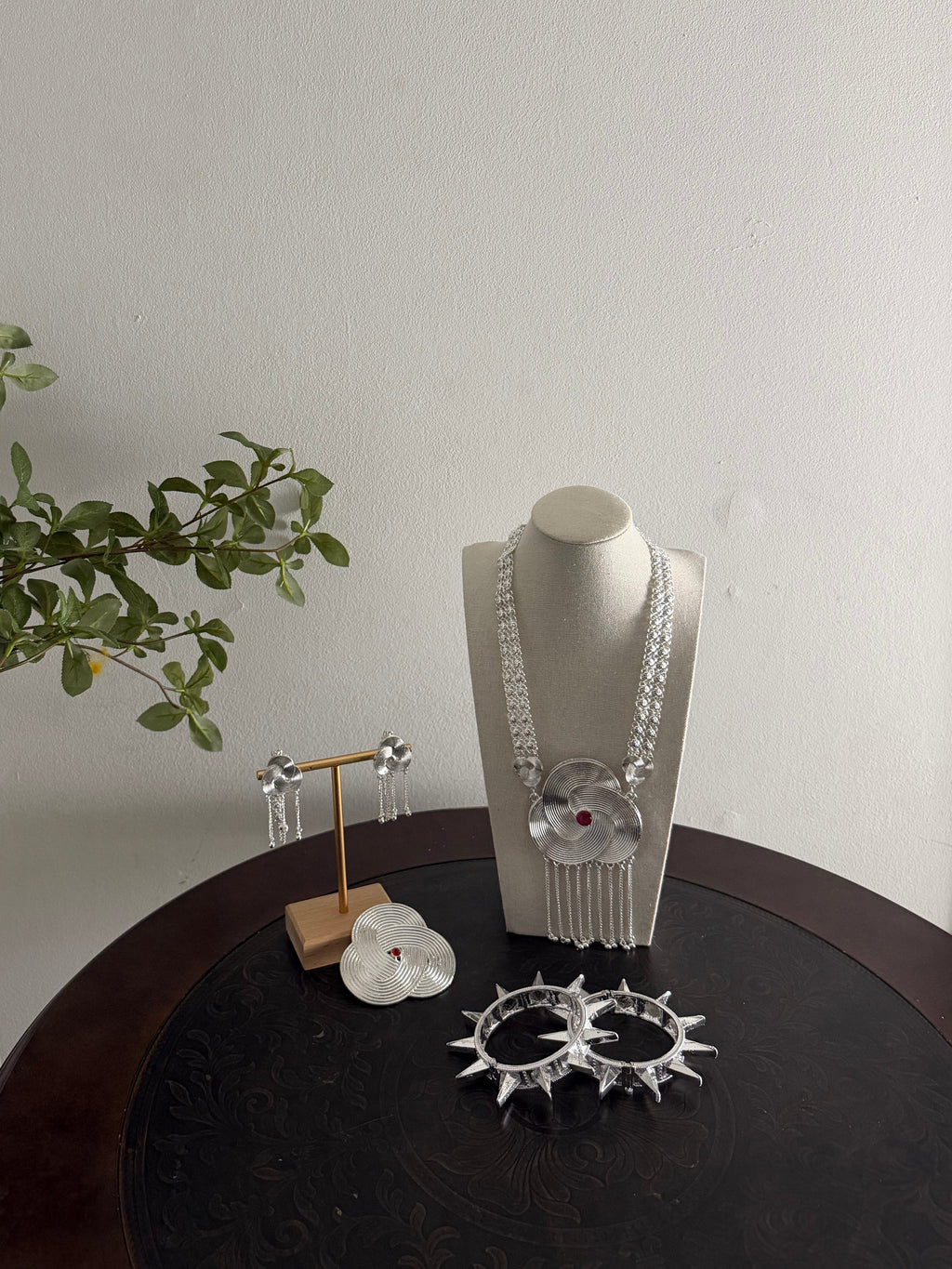 Traditional Silver Bunchat Ornament set