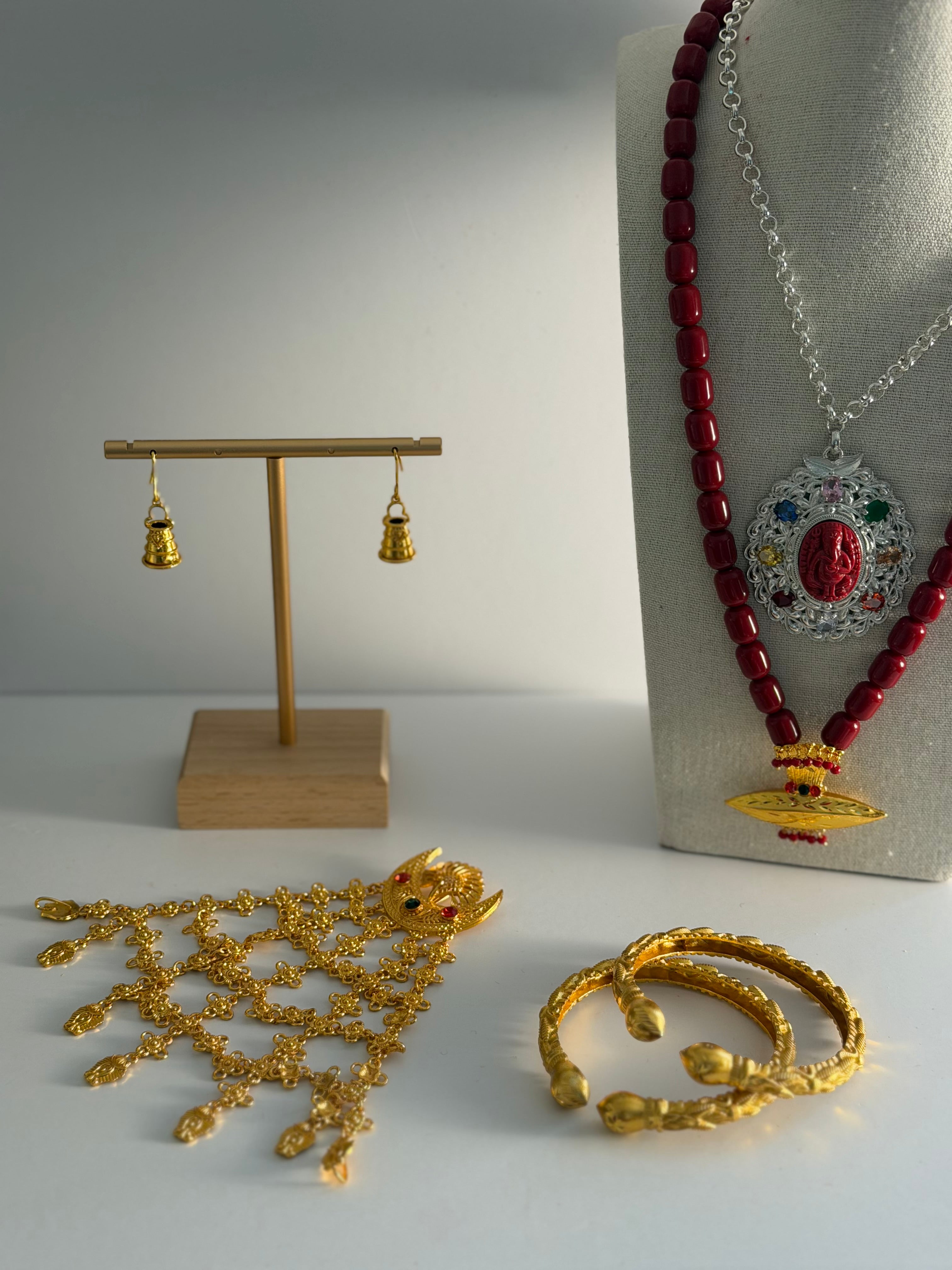 Traditional Jewelry Set