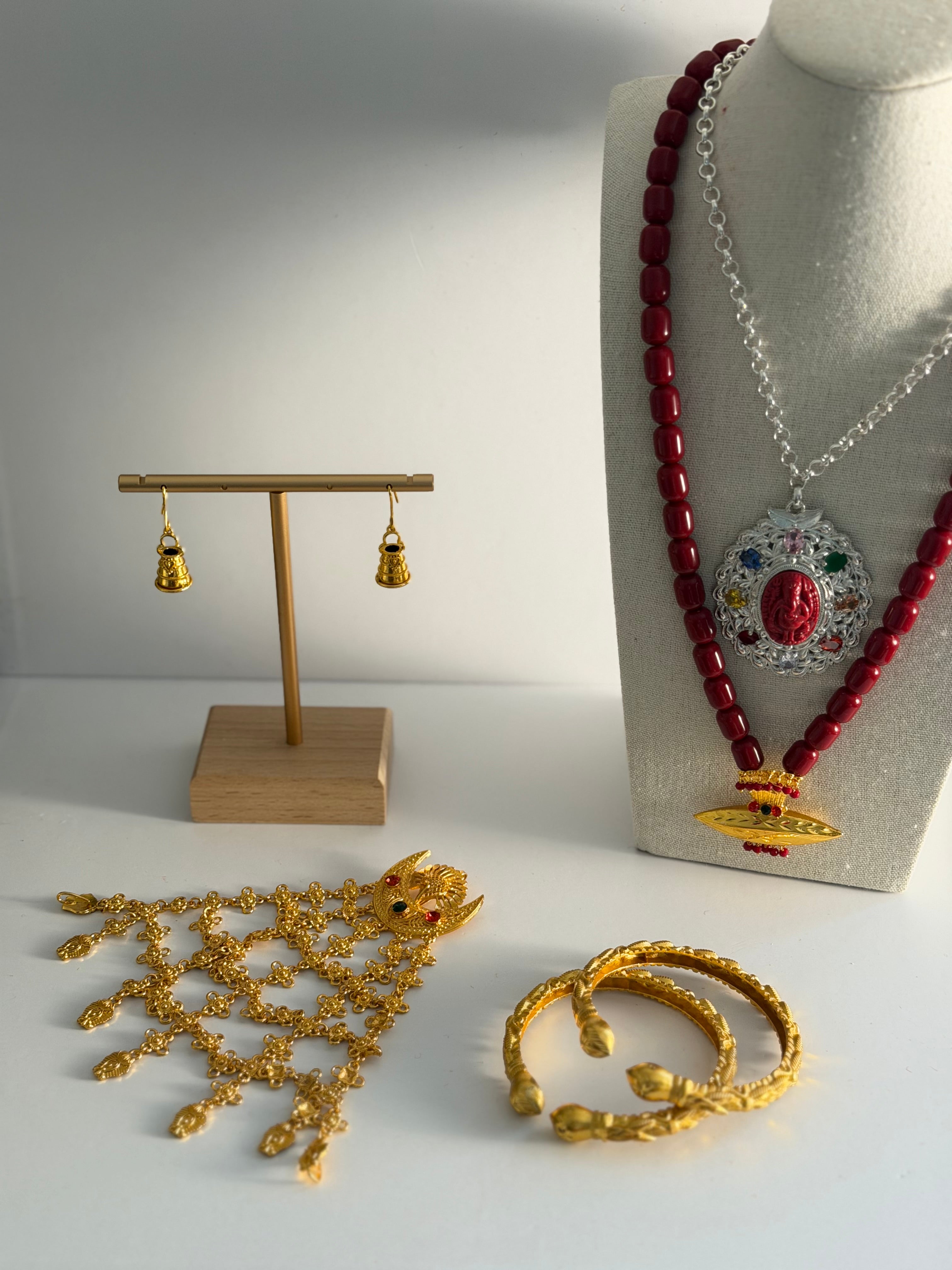 Traditional Jewelry Set