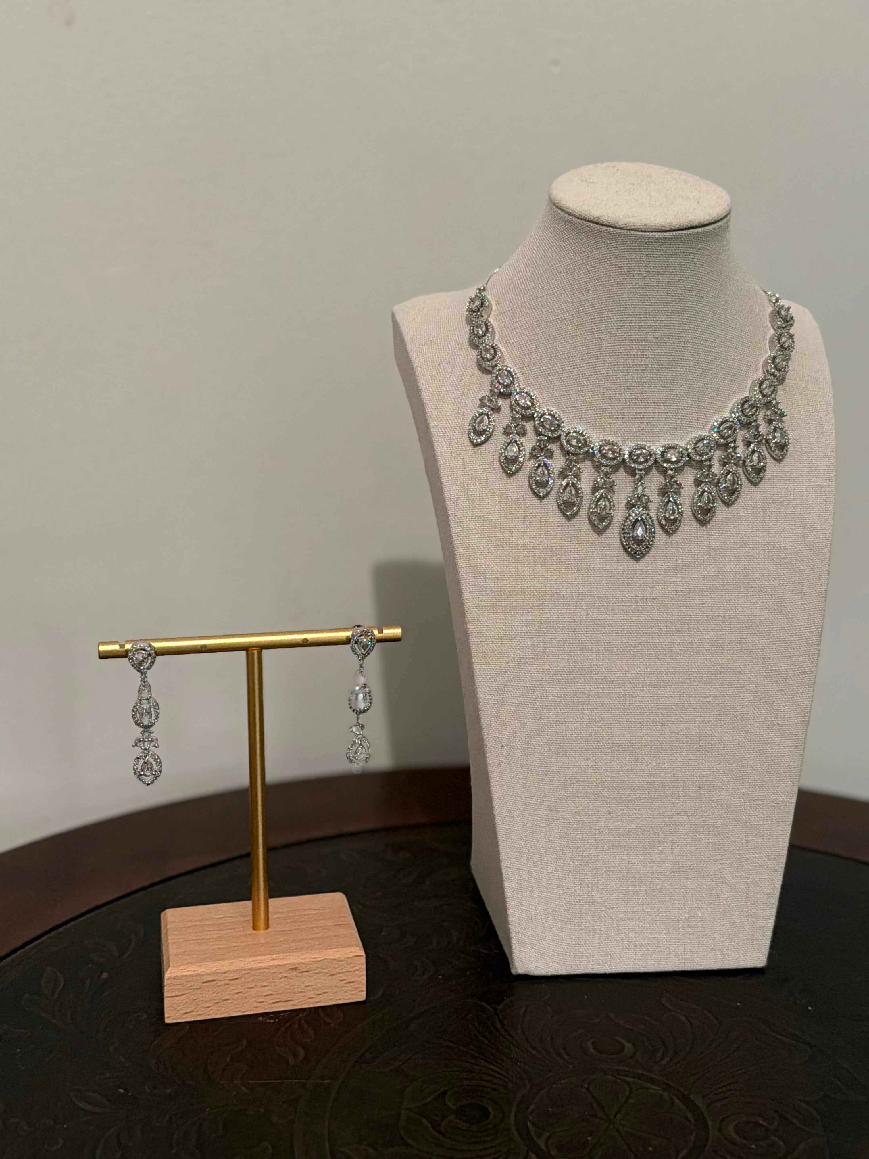AD Necklace Set
