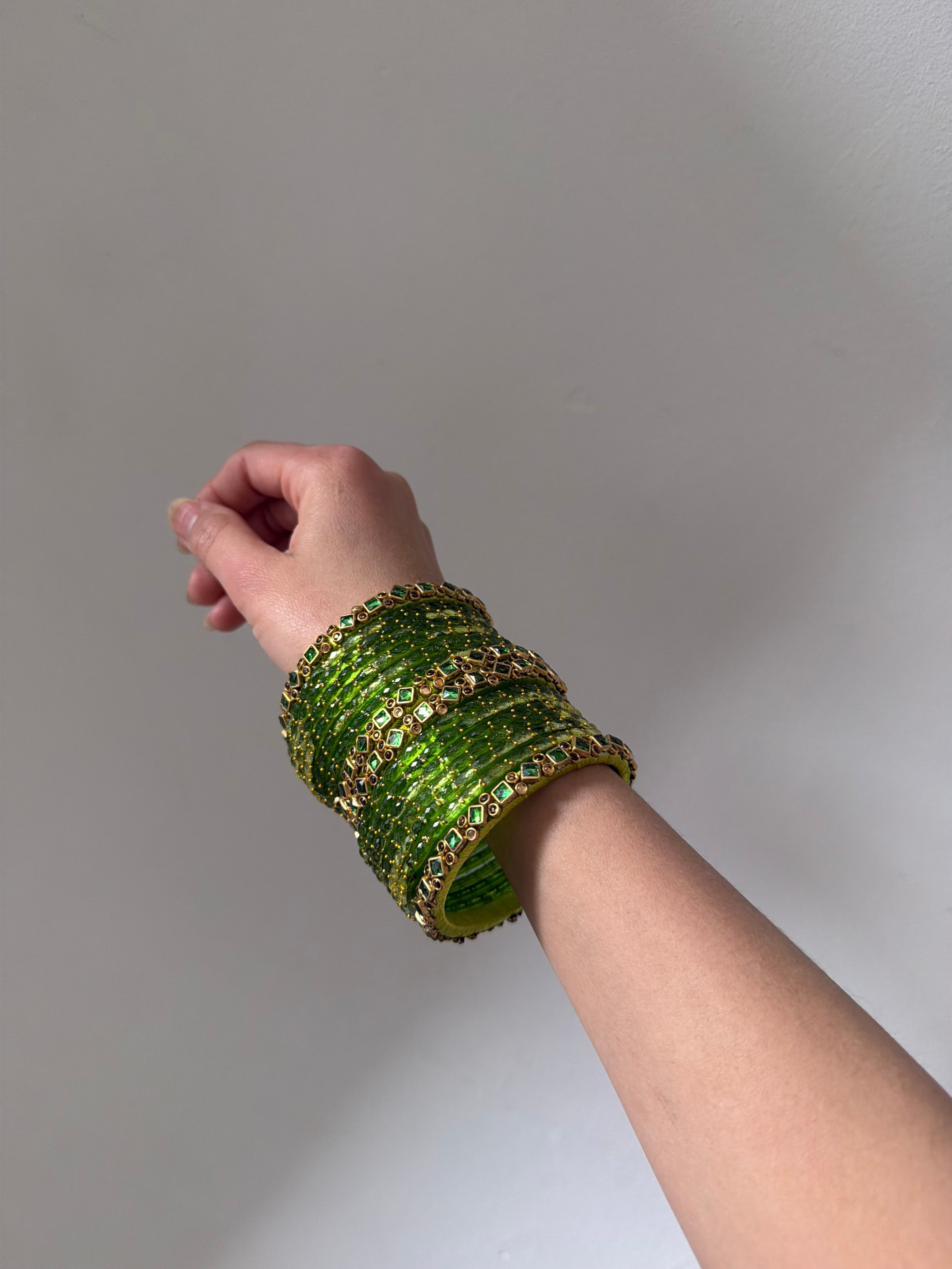 90s Raindrop Bangles Set