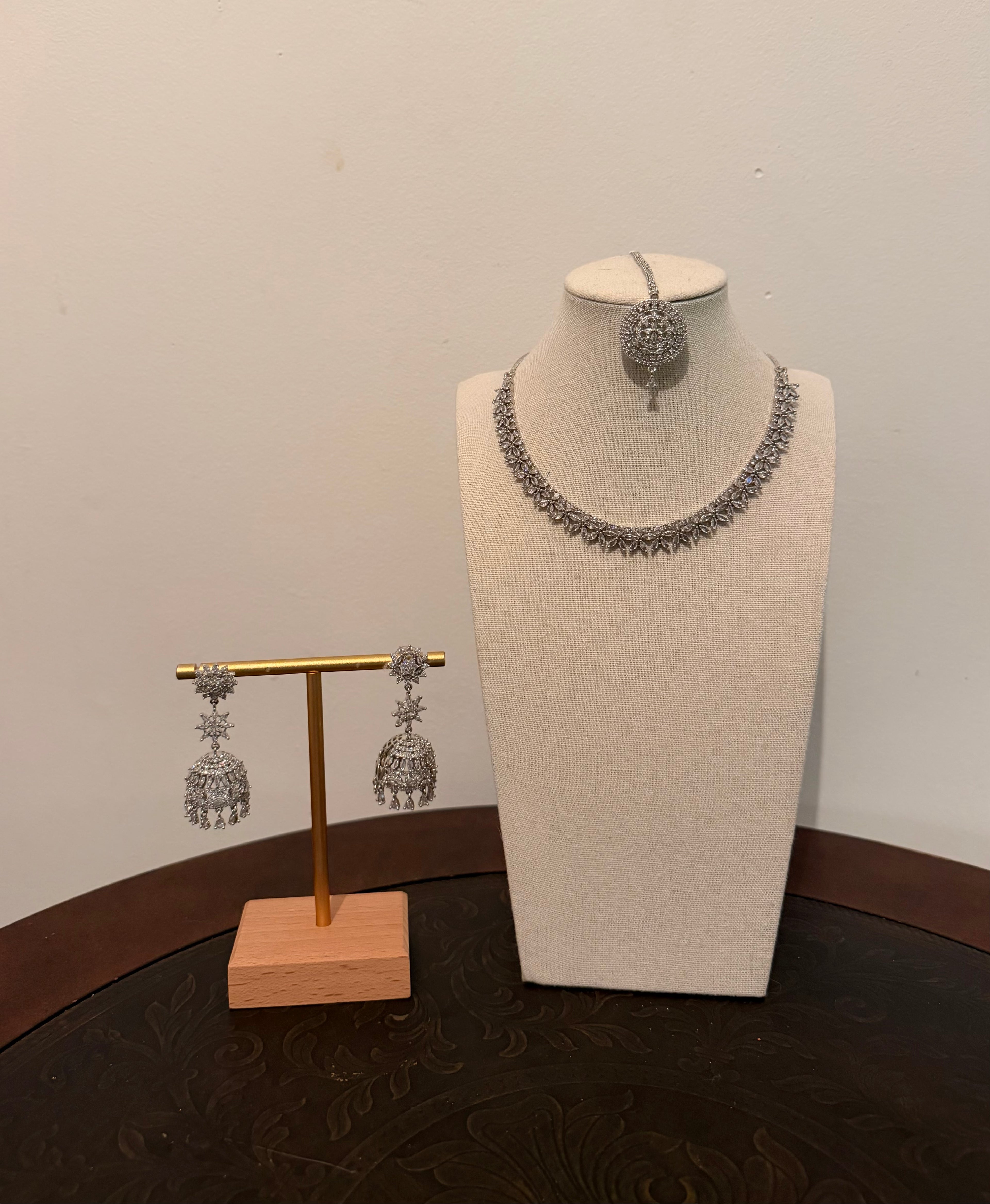 AD Necklace Set