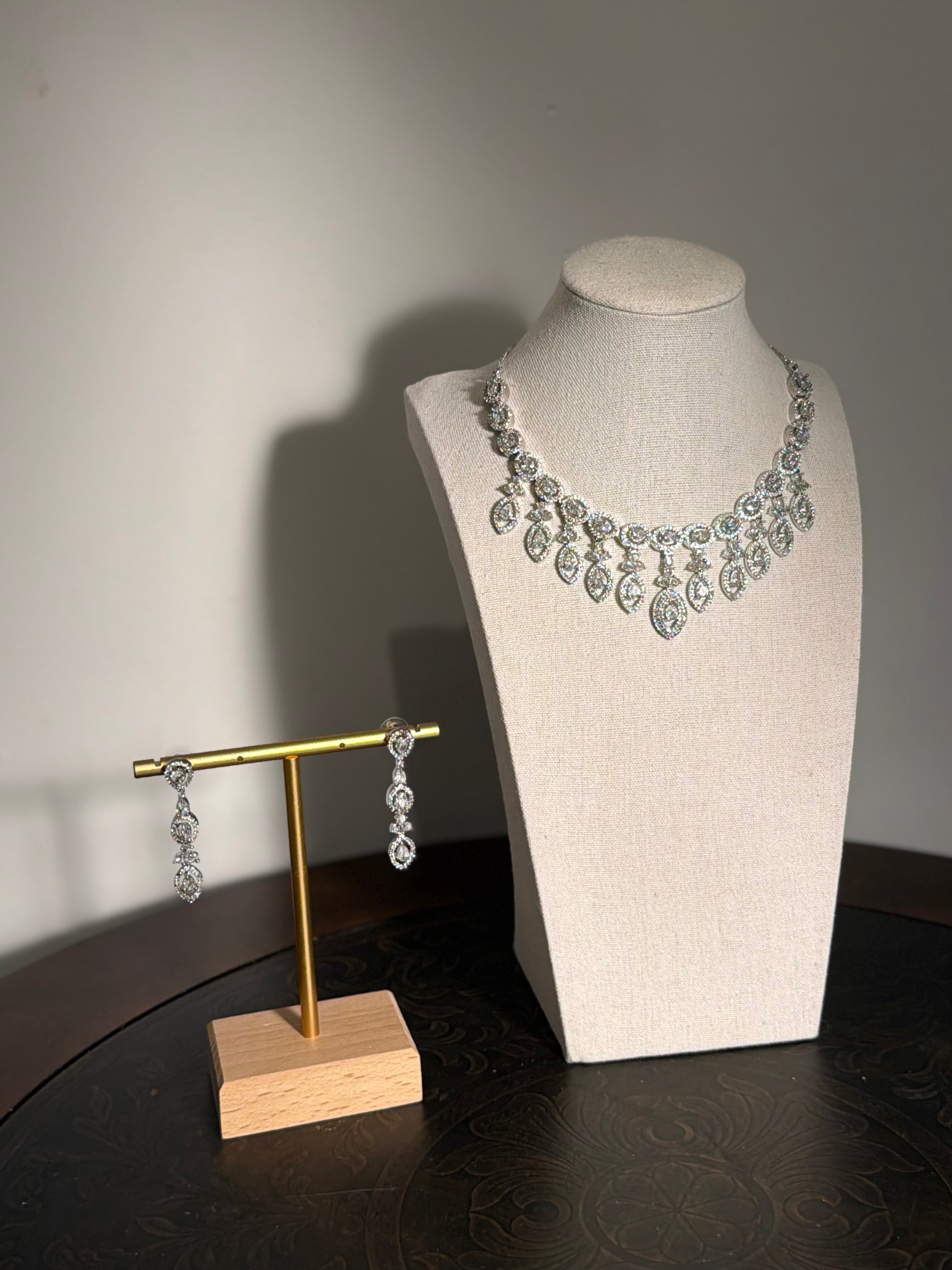 AD Necklace Set
