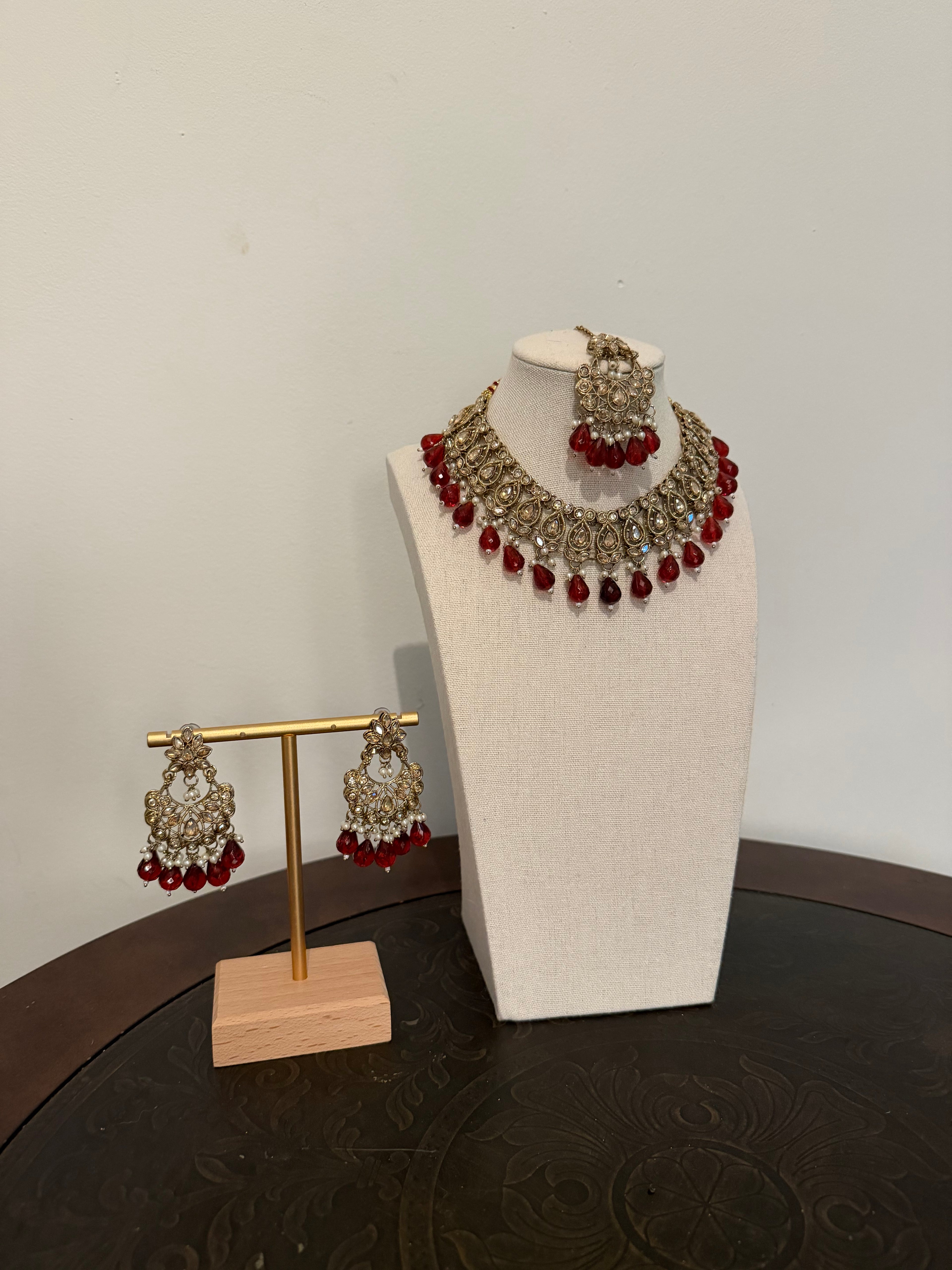 Necklace Set