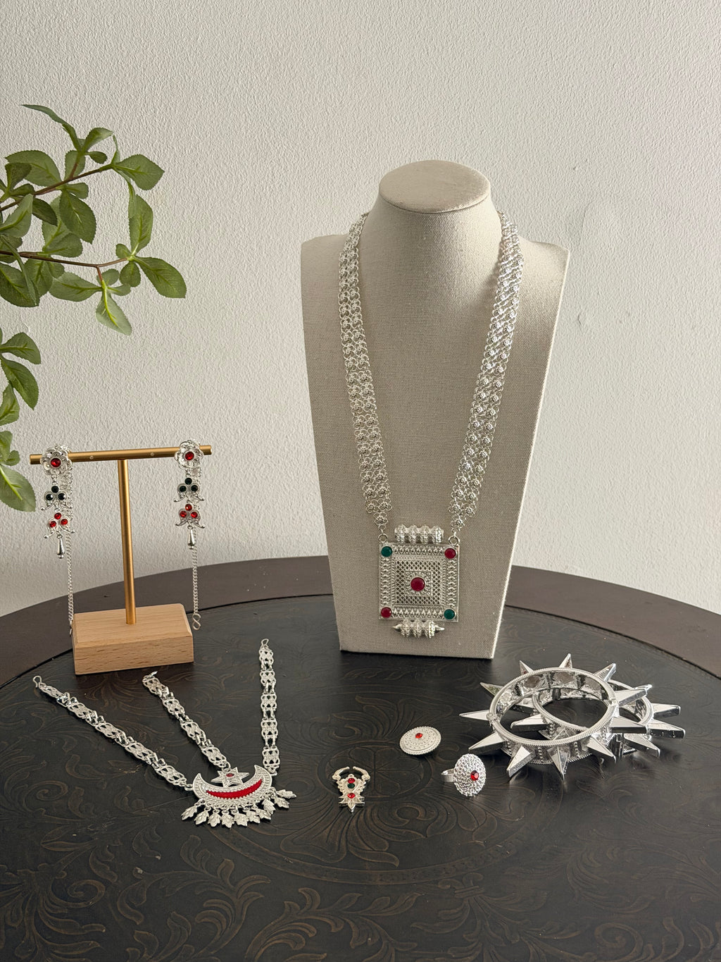 Traditional Jewelry Set