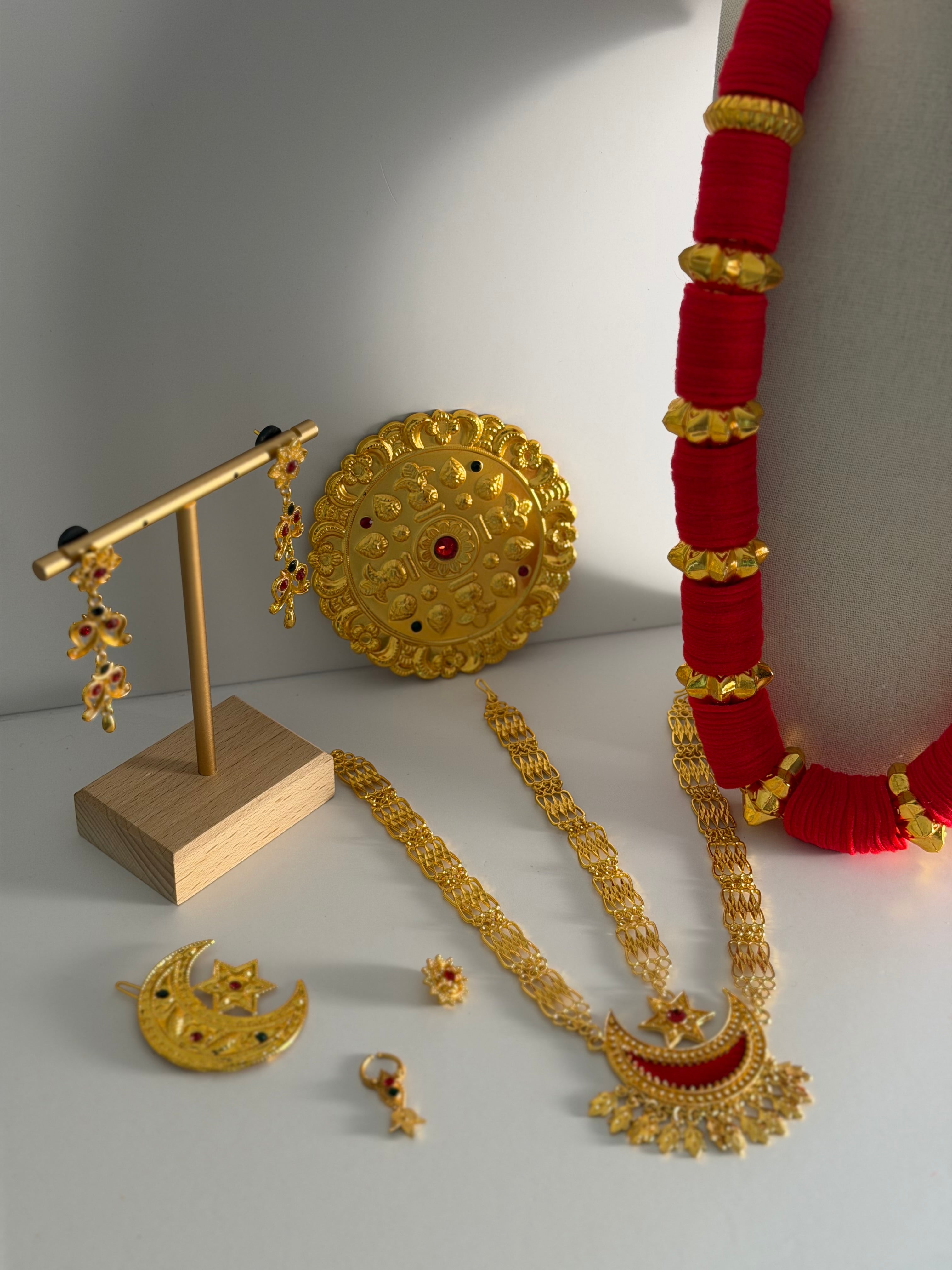 Traditional Jewelry Set