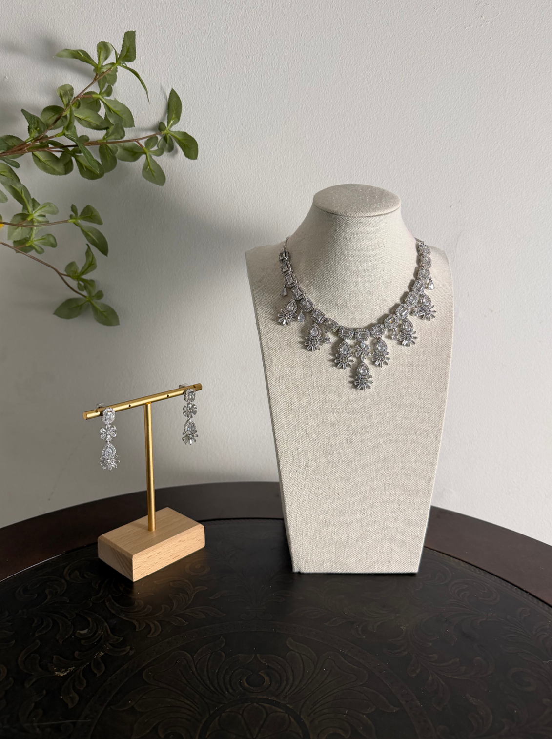 AD Necklace Set