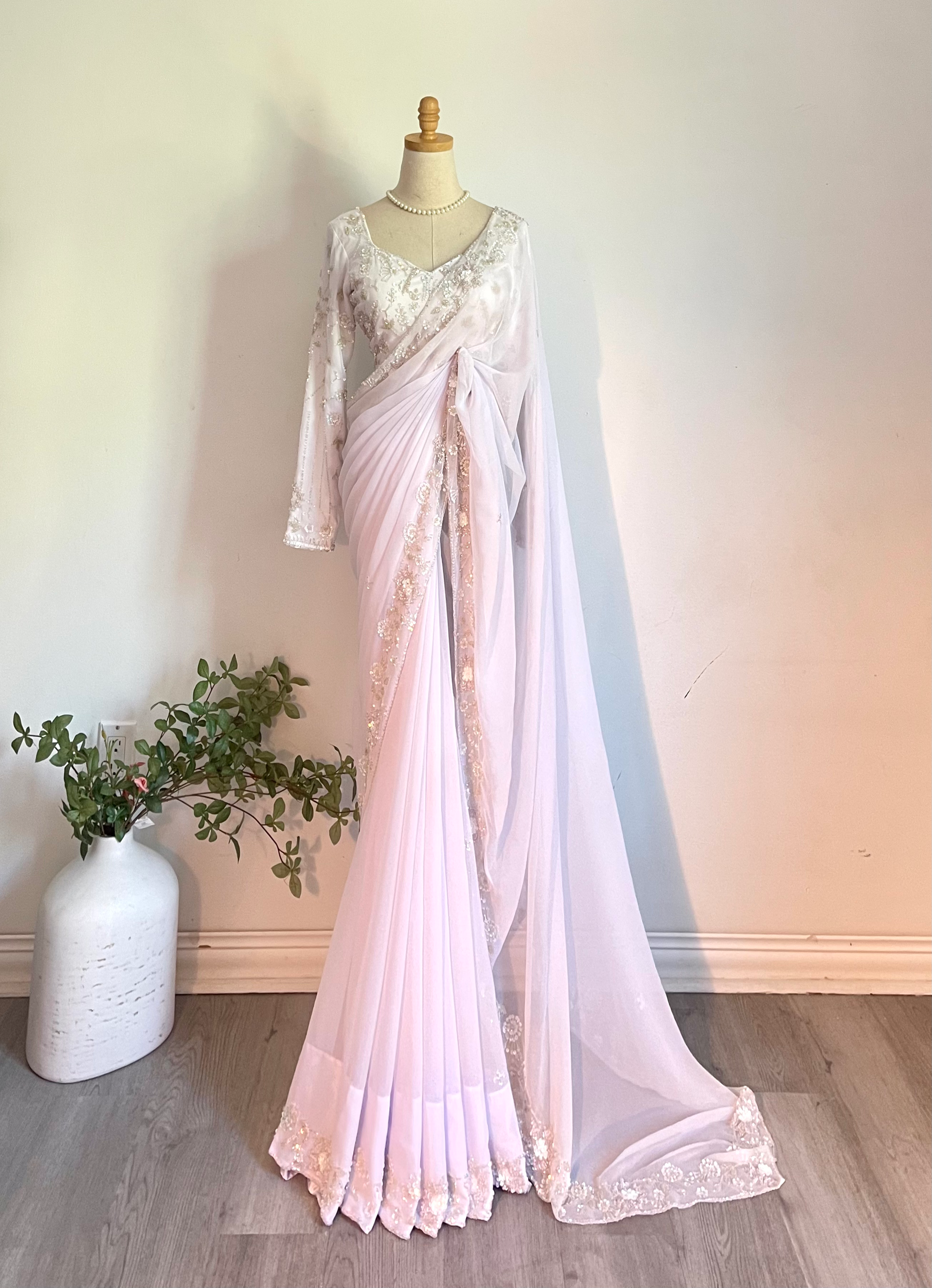 Havey Handwork Saree image 0