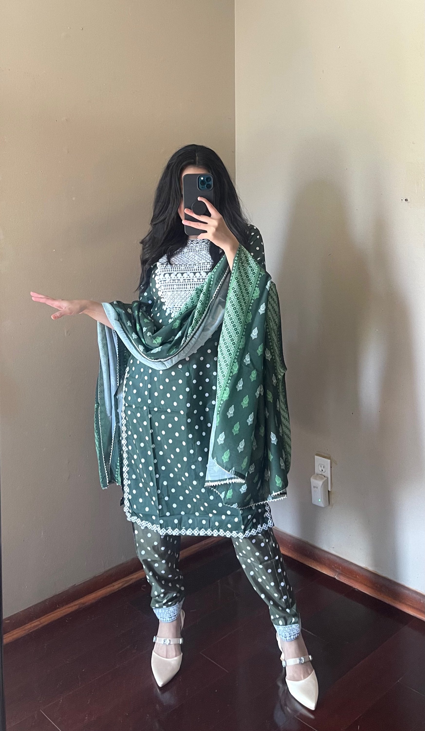 The Kurta Set image 0