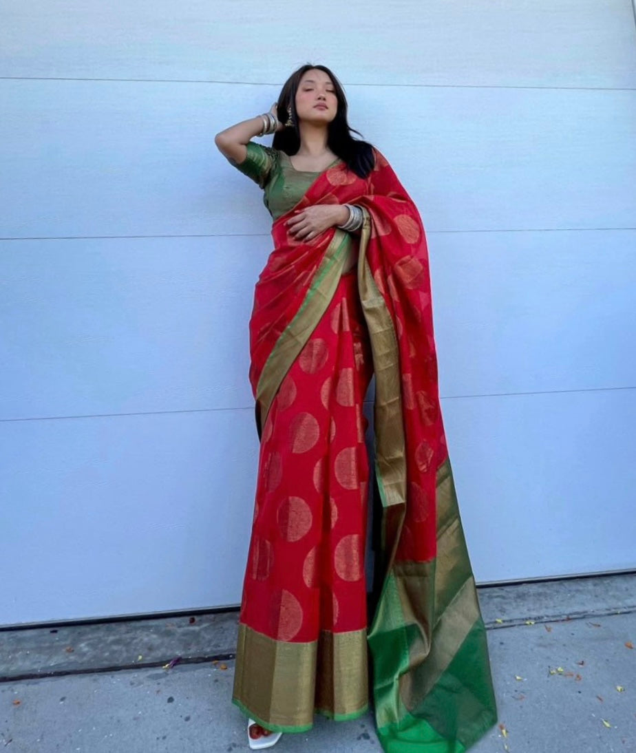 The Banarasi Saree Set image 0