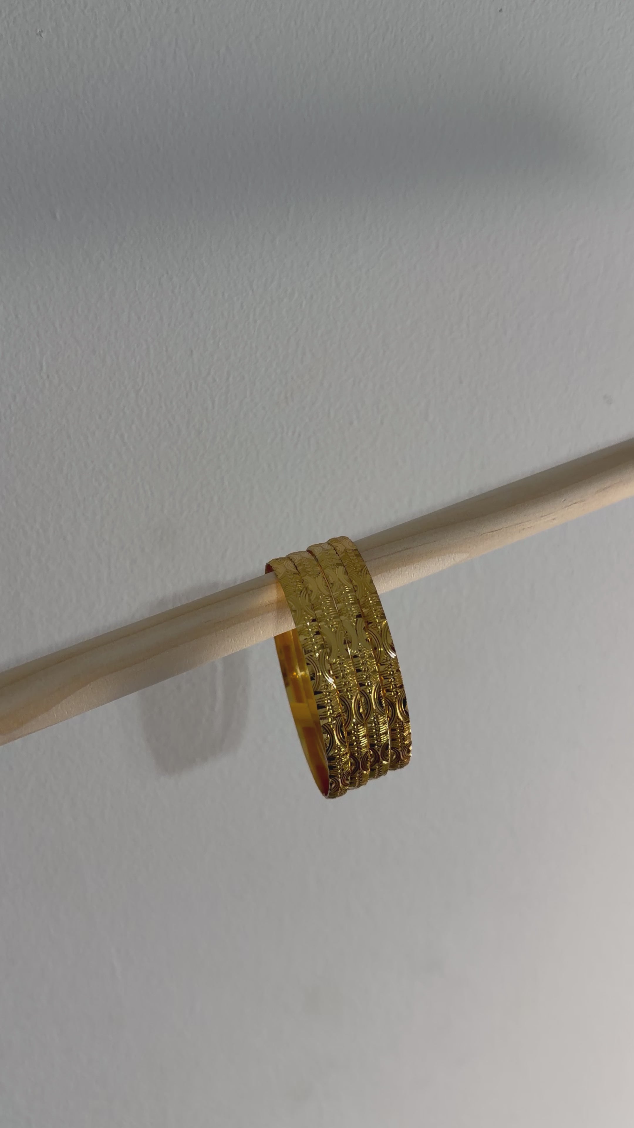Cinerri Gold Plated Pack Of 4 Gold Plated Bangles