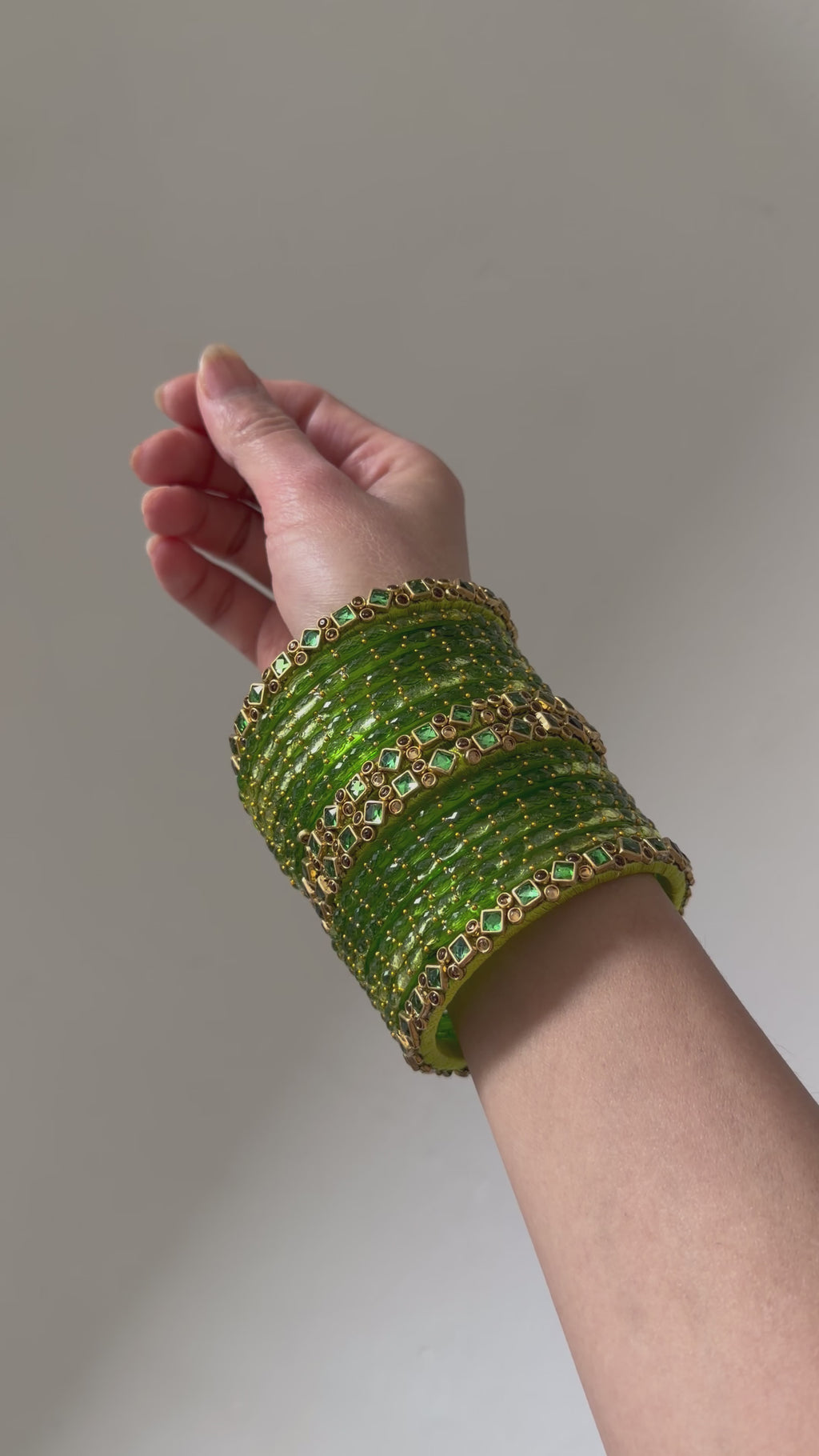 90s Raindrop Bangles Set