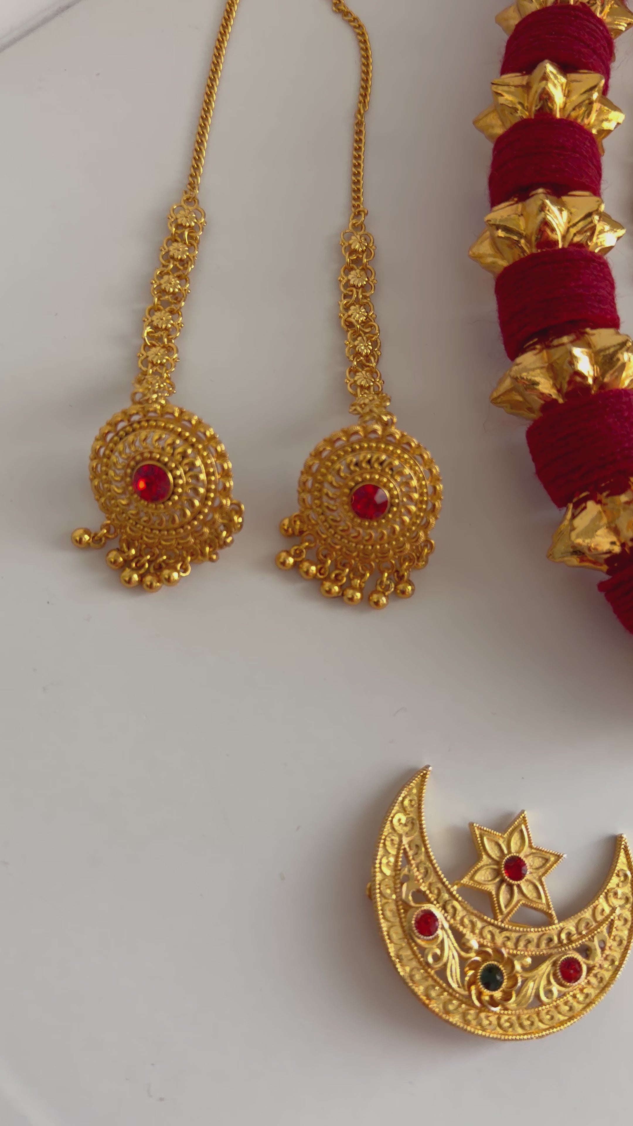 Traditional Jewelry Set