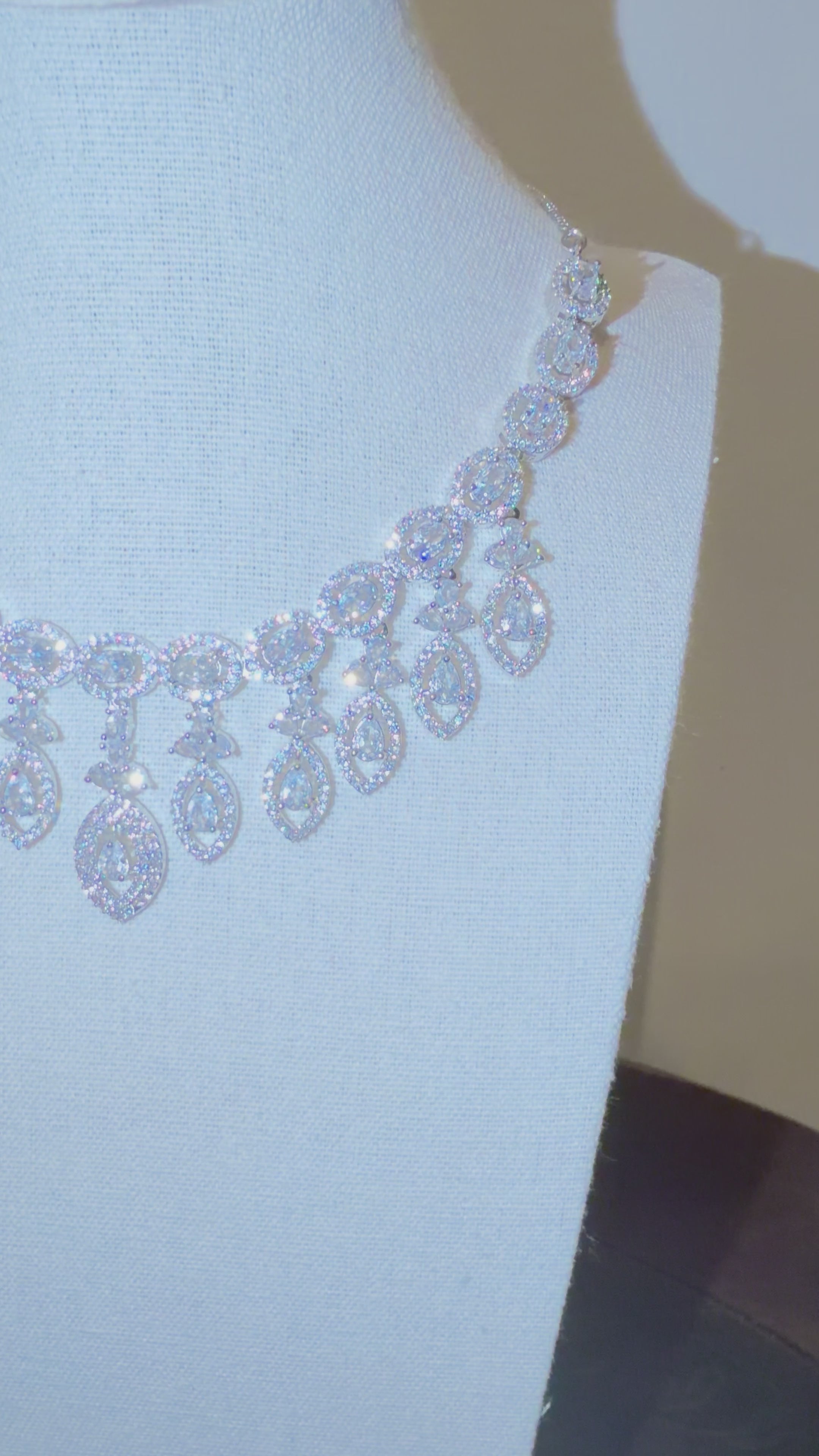 AD Necklace Set